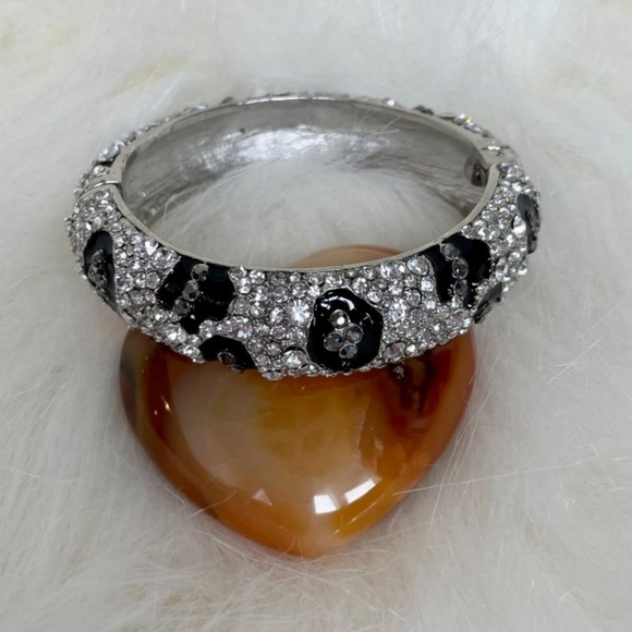 NWT hinged Encrusted in Rhinestones Silver and Black Bracelet Cuff!! GORGEOUS - Picture 3 of 5